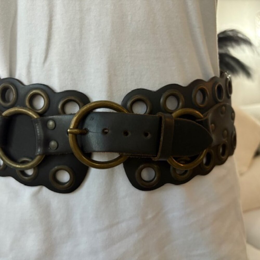 Wide leather belt with metal hardware